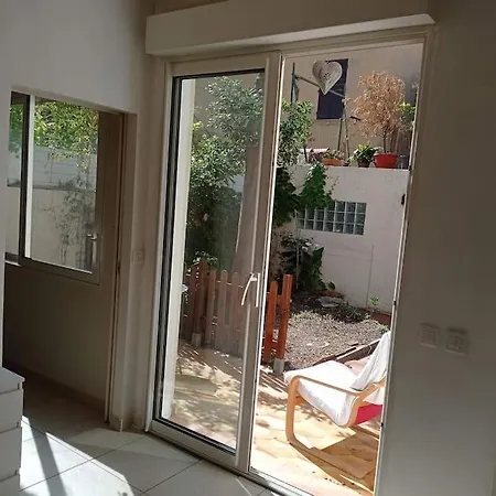 T3 53m² Dans Maison Ville, Terrasse, Jardinet
